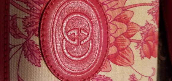 Gucci Vintage Crossbody - Picture 2 of 8